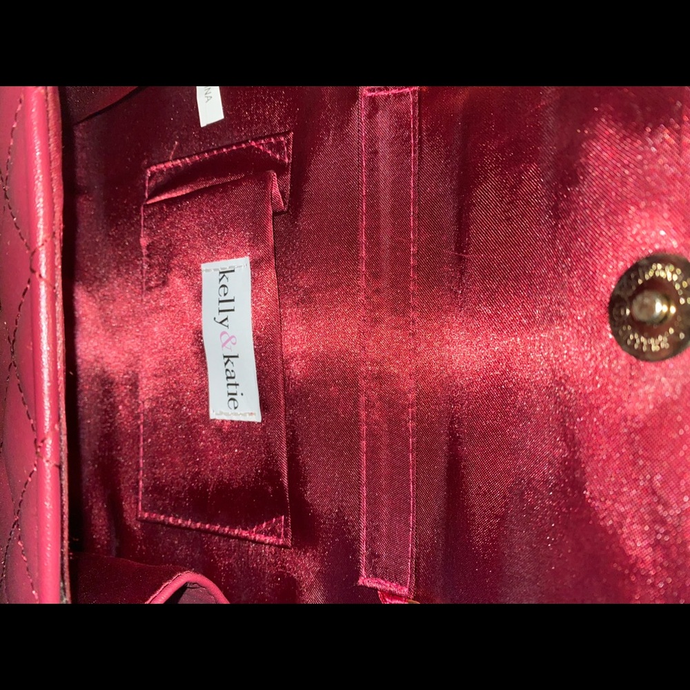 Purse - Picture 2 of 3